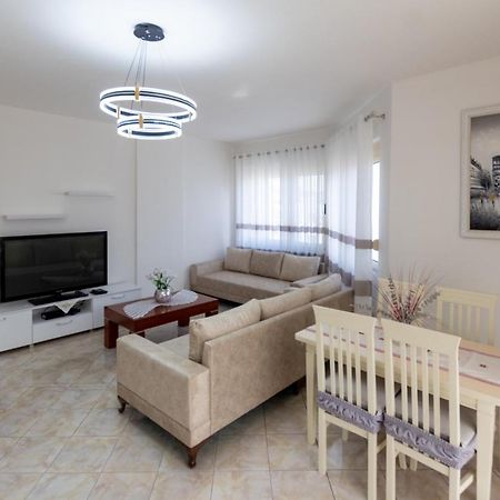 Spacious 2 Bedroom Apartment In Durres Beach Durrës Exterior foto