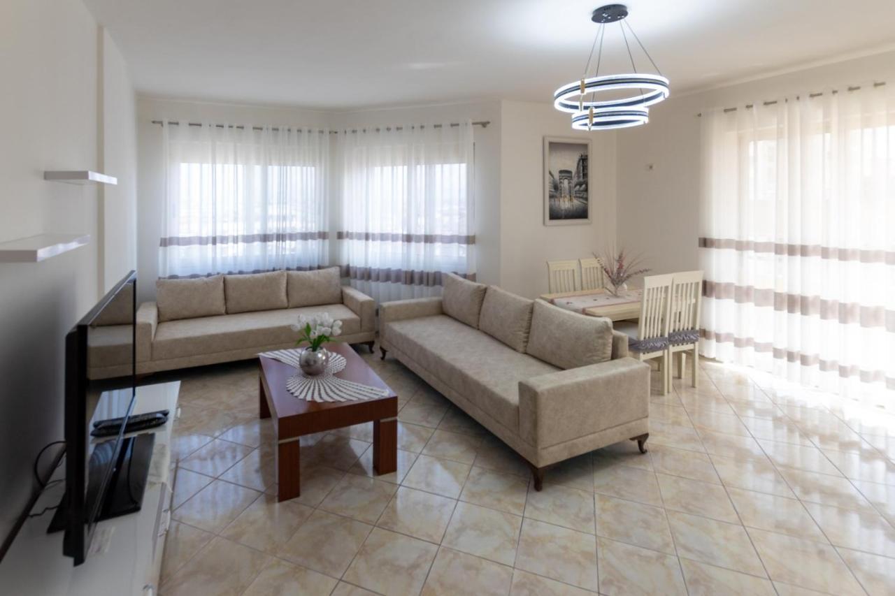 Spacious 2 Bedroom Apartment In Durres Beach Durrës Exterior foto
